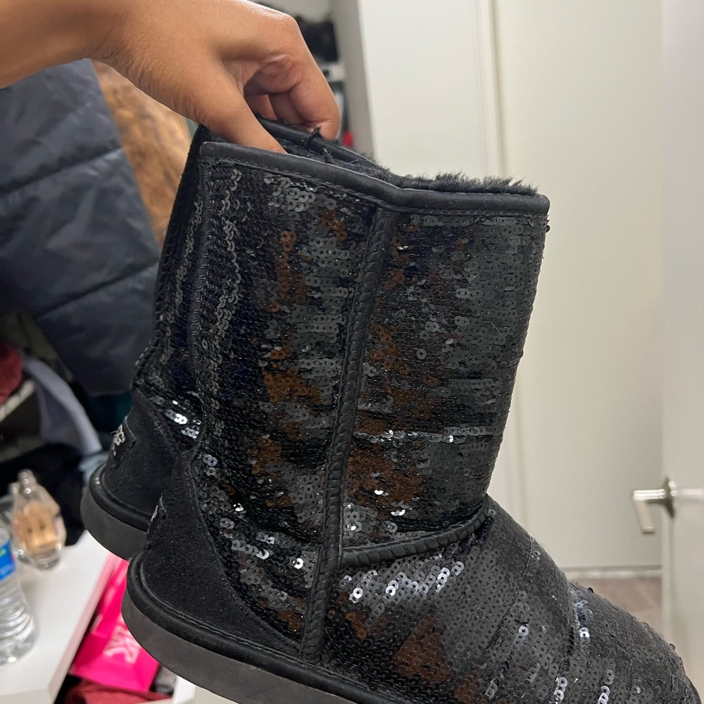 Black sequin uggs